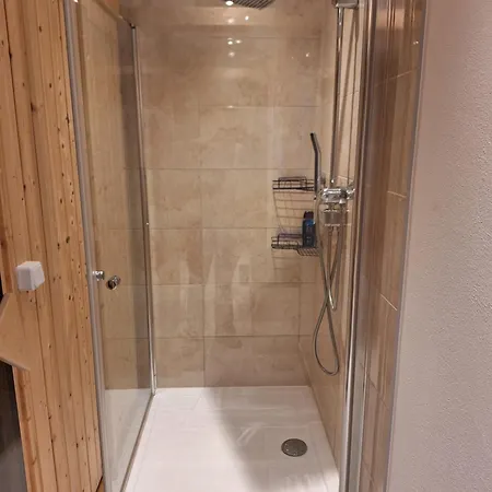 公寓 Eifel Sauna Hideaway *