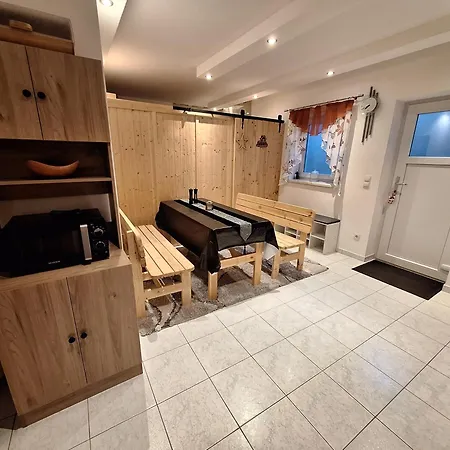 Eifel Sauna Hideaway 公寓 *